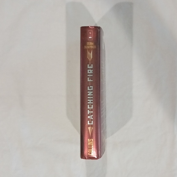 1st Edition Suzanne Collins Catching Fire Hardcover Book - Picture 5 of 9